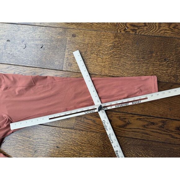 Patagonia Women's Maipo 7/8 Length Tights (Burl Red) Size Medium NWT $119 Retail - Picture 6 of 6